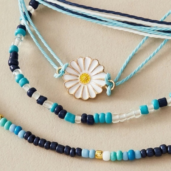 Fashion Jewelry Jewelry - 3/$20 Daisy Charm String Bracelet Set